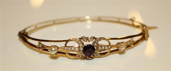 14ct gold gem set hinged bracelet